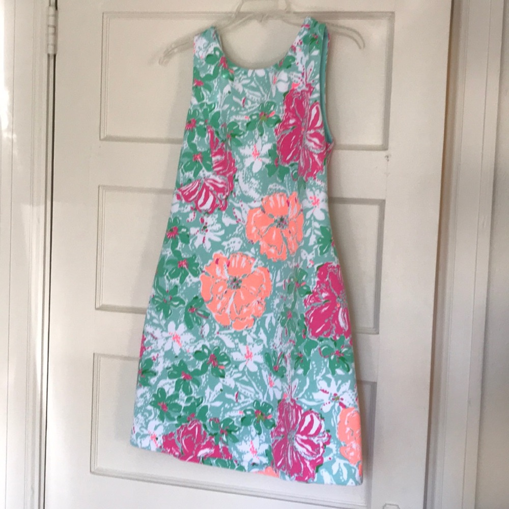 Gently used lilly shift